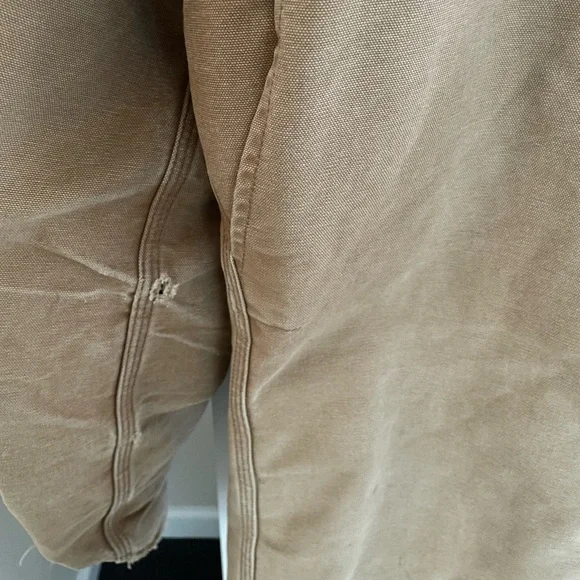 Genuine Carhartt Duck Jacket - Distressed & Super Clean 🧼 🧥 - Made in USA 🇺🇸 - L - Picture 9 of 10